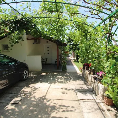 Apartment Garden